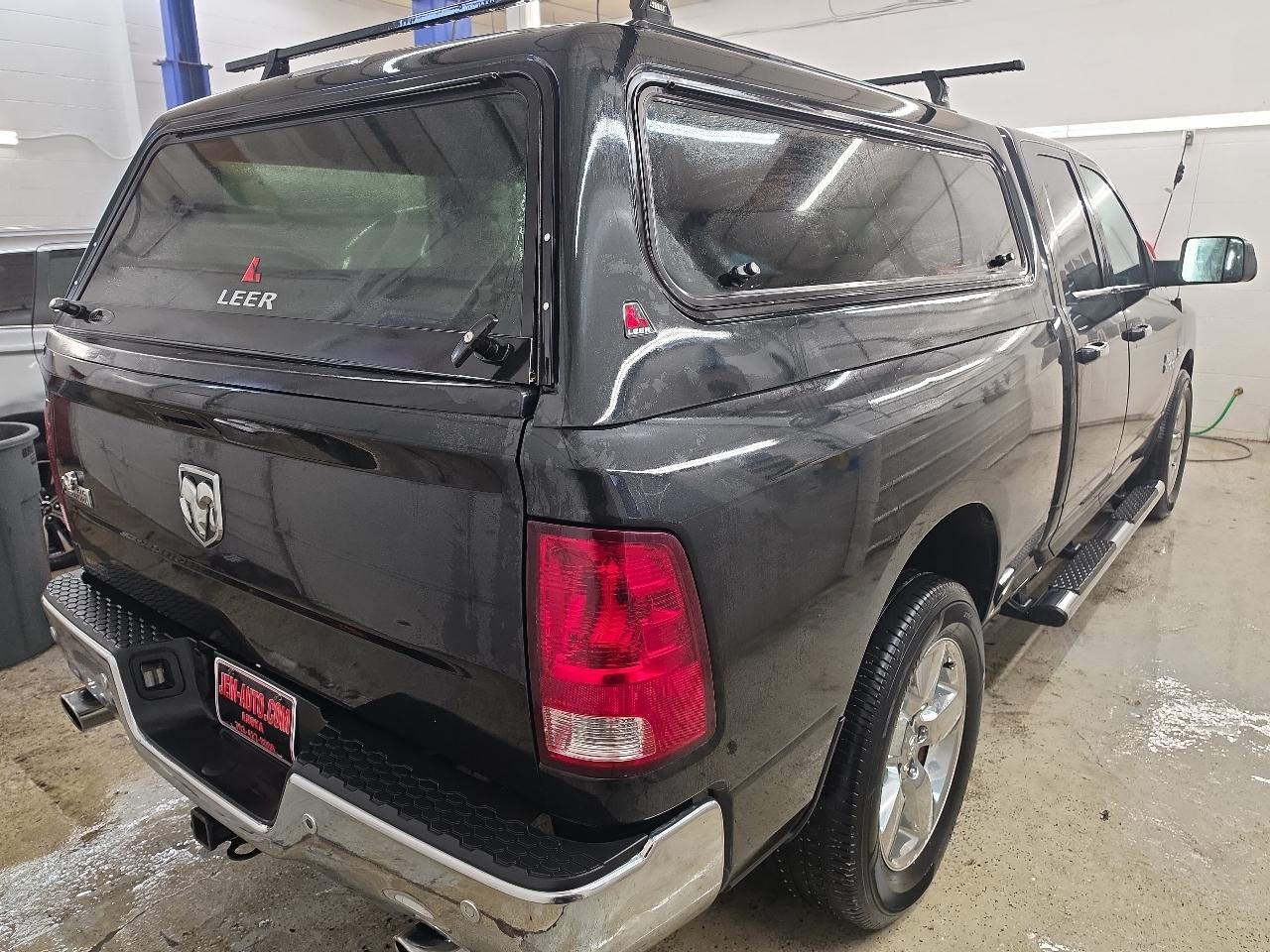 RAM 1500 SLT Quad Cab 2WD 2017