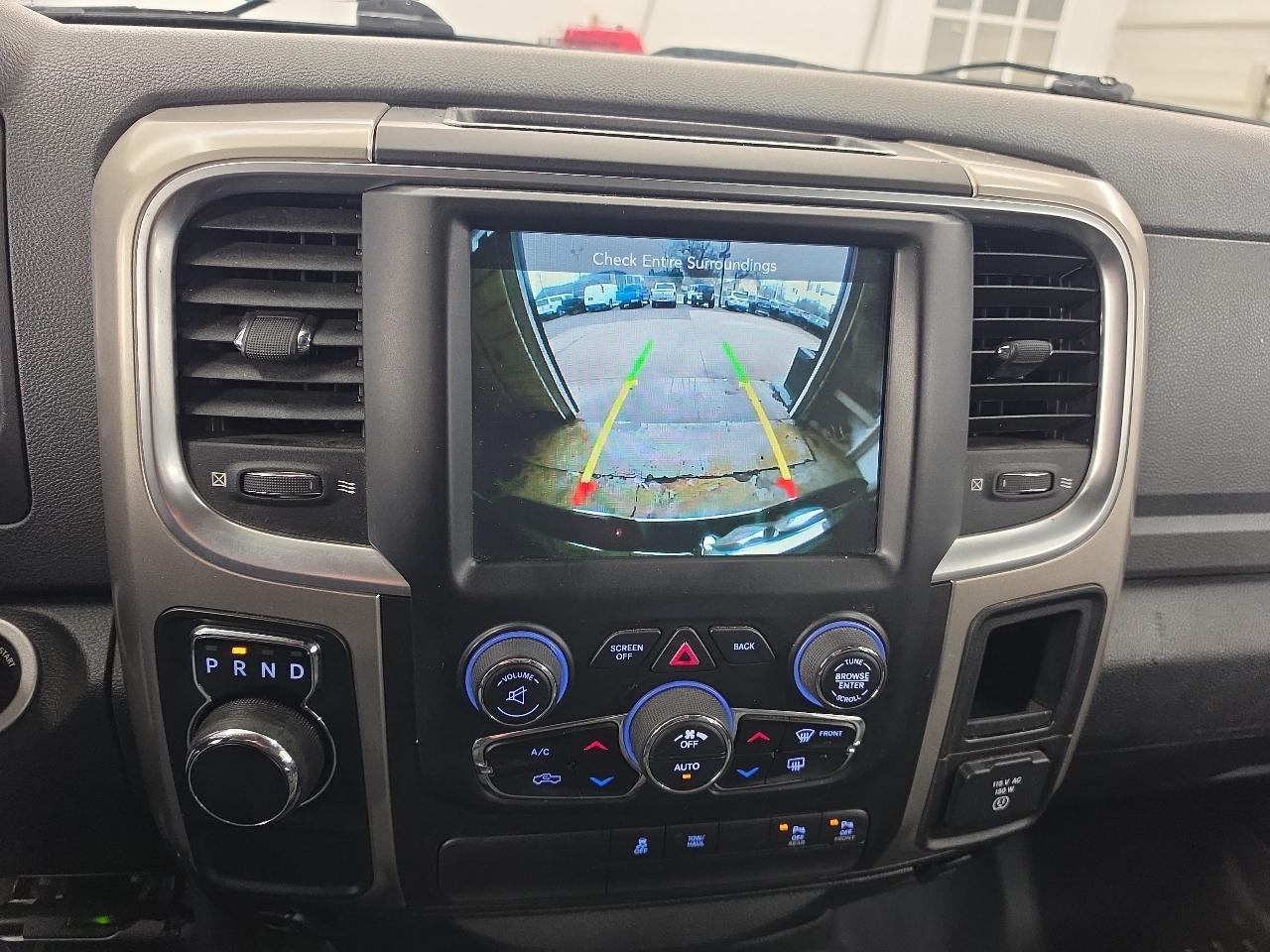 RAM 1500 SLT Quad Cab 2WD 2017