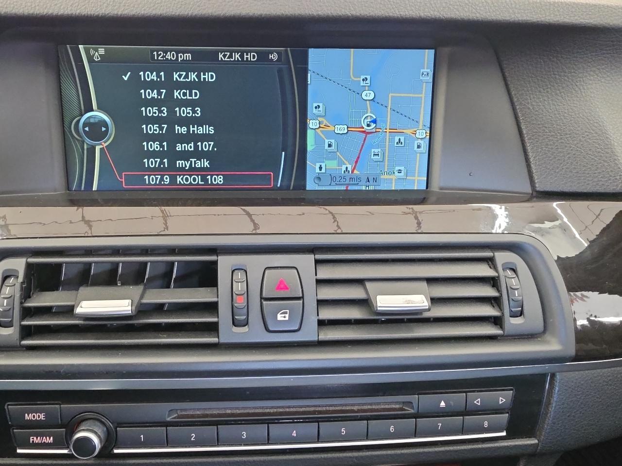 BMW 5-Series 528i xDrive 2012