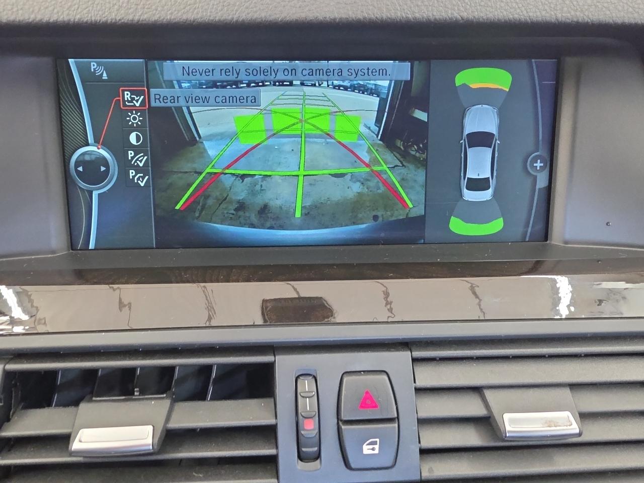 BMW 5-Series 528i xDrive 2012