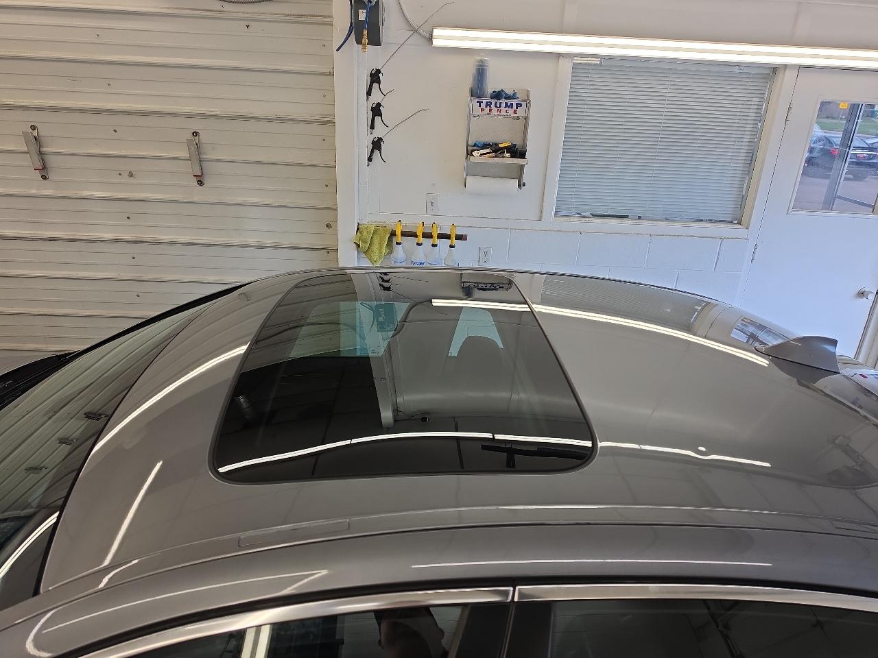 BMW 5-Series 528i xDrive 2012