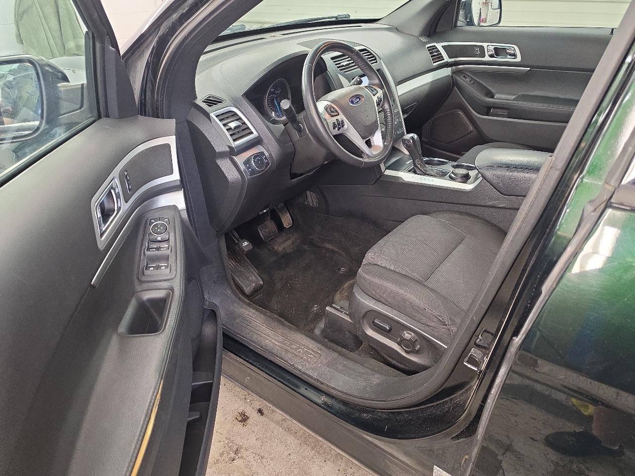 Ford Explorer XLT 4WD 2013