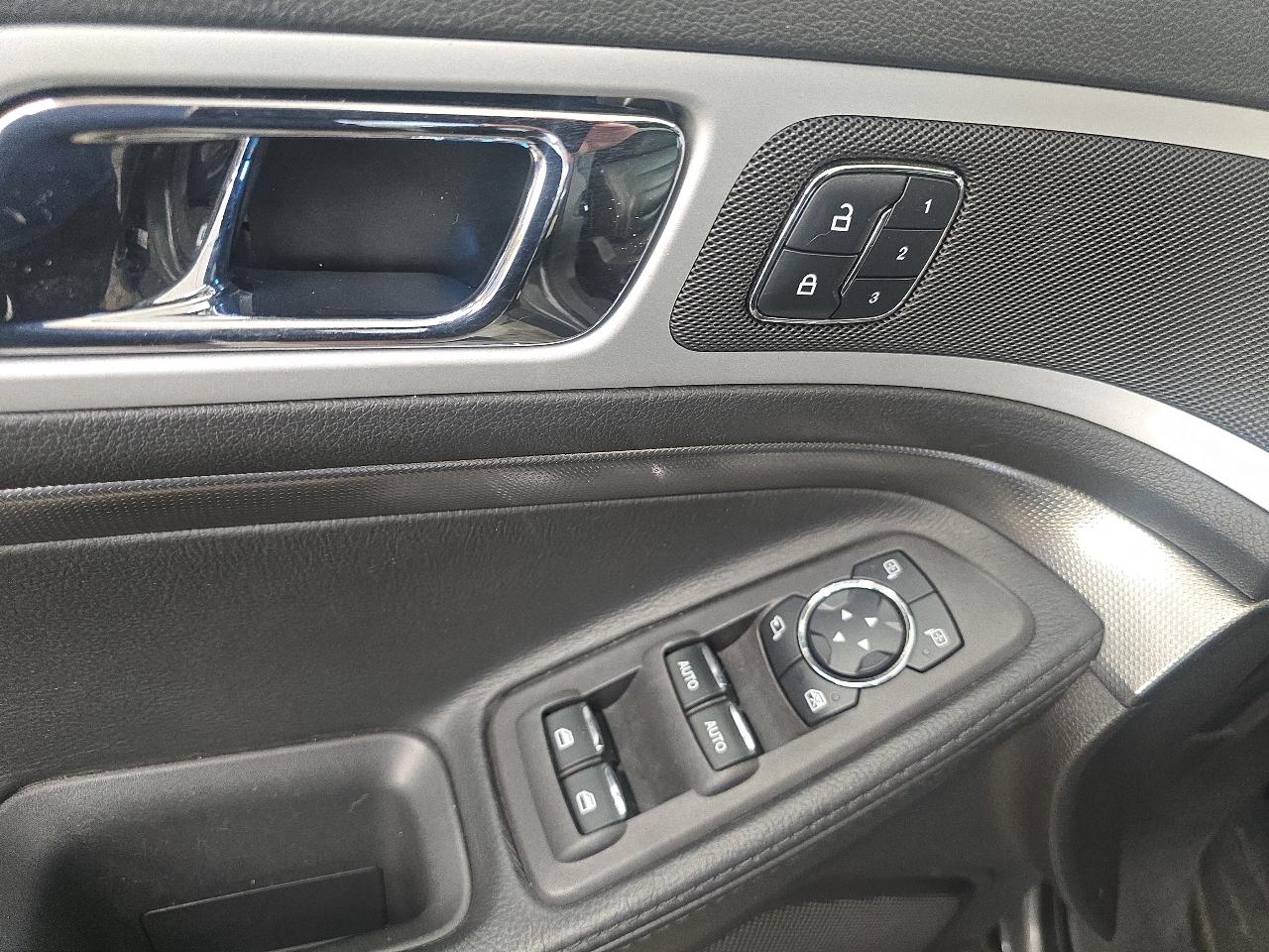 Ford Explorer Sport Sport 4WD Premium 2015