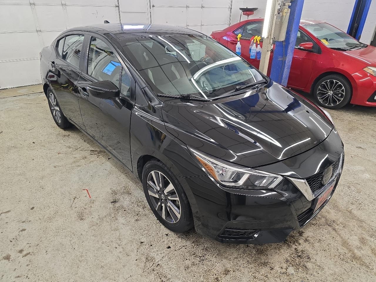 Nissan Versa SV 4D Sedan 2021