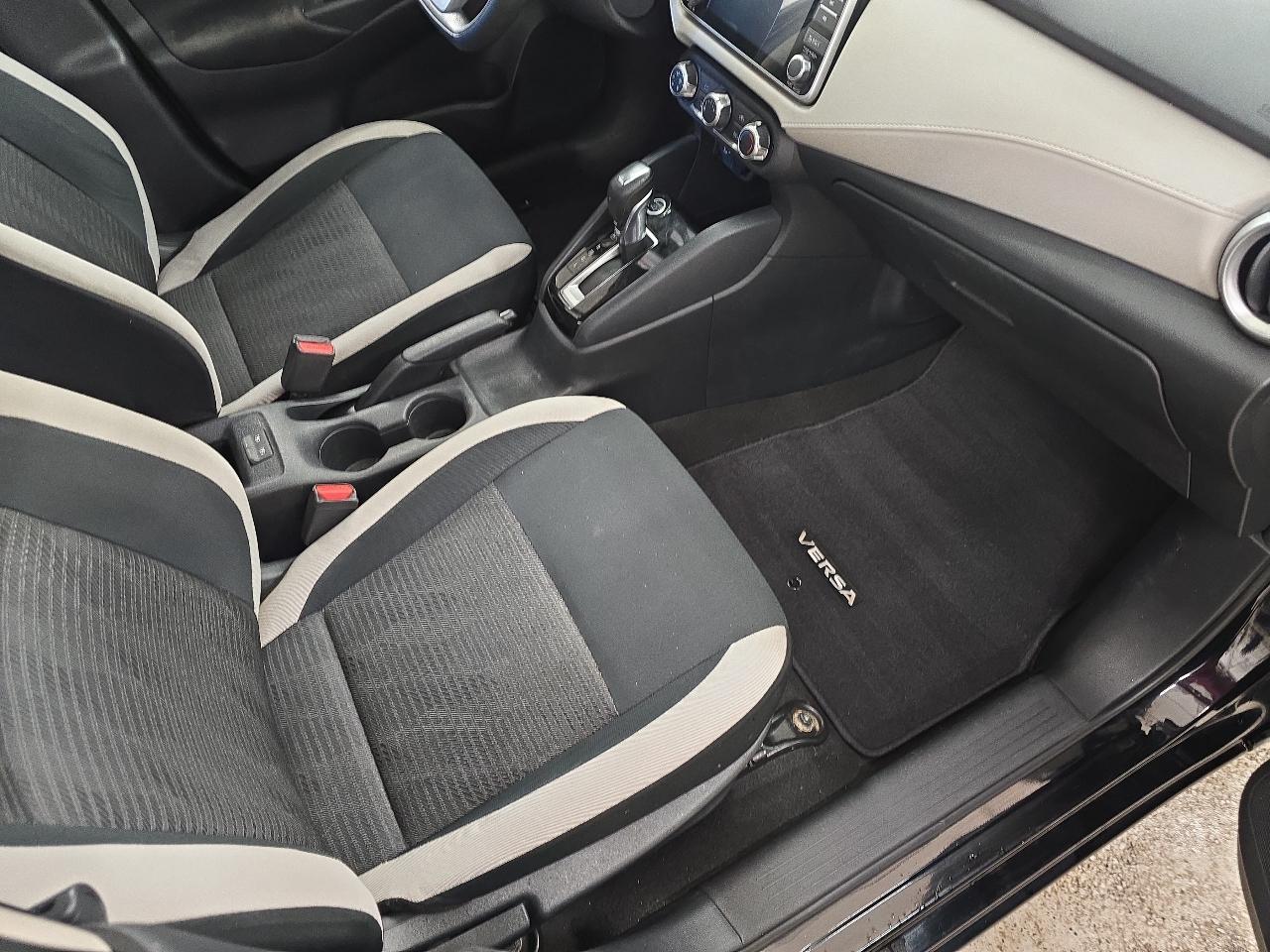 Nissan Versa SV 4D Sedan 2021