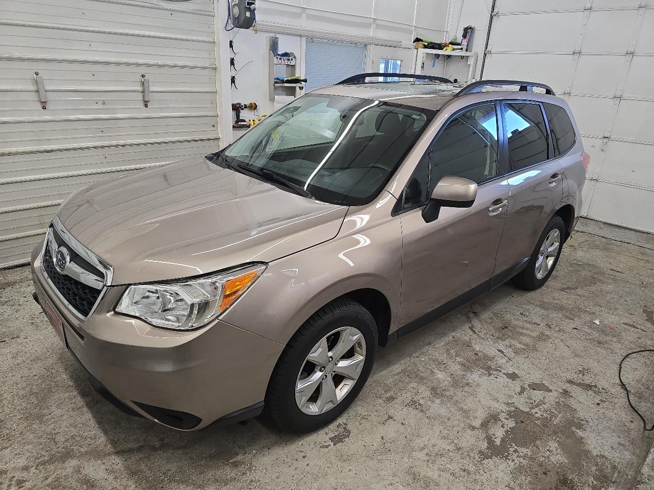 Subaru Forester 2.5i Premium PZEV CVT 2016