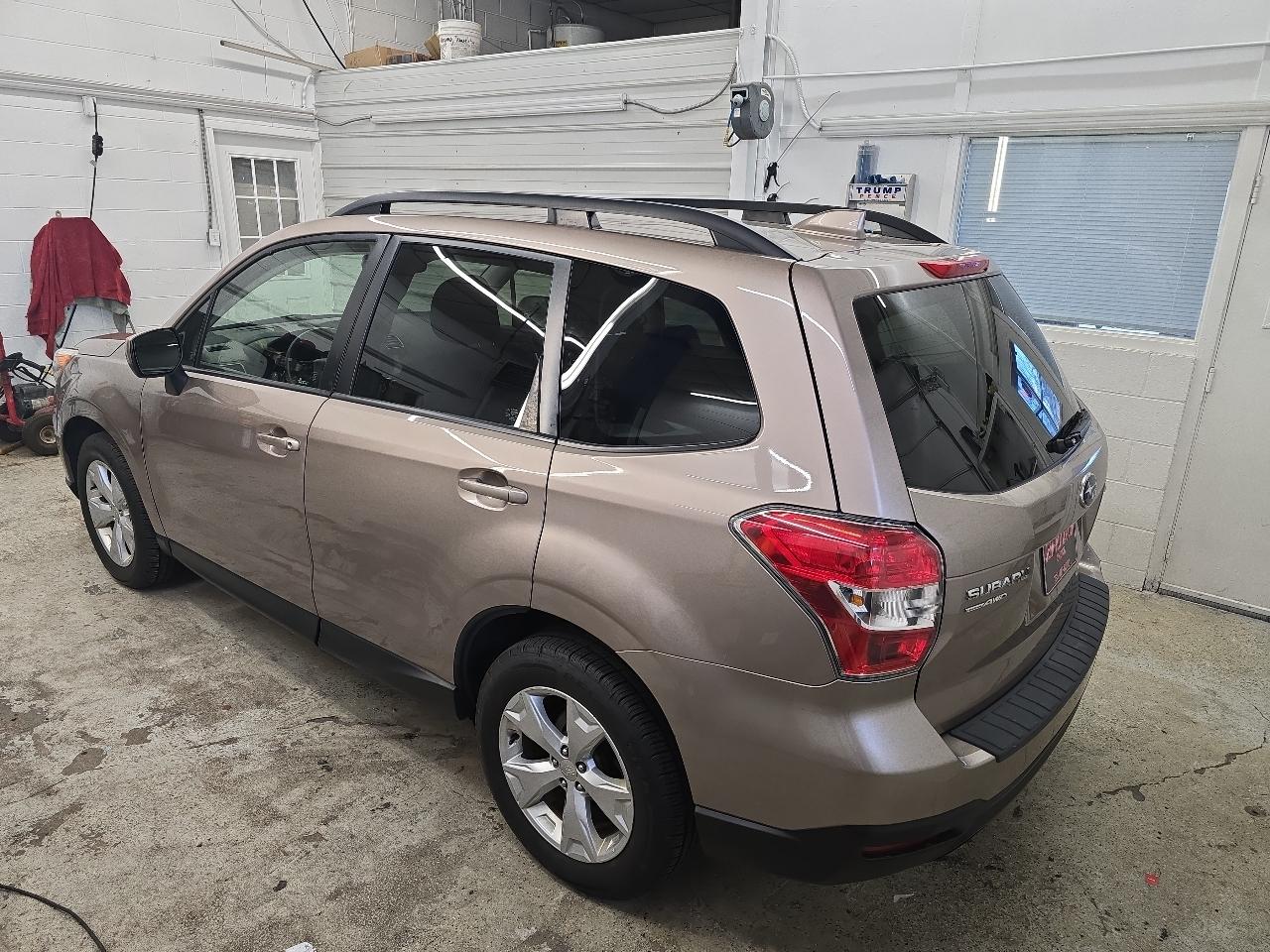 Subaru Forester 2.5i Premium PZEV CVT 2016
