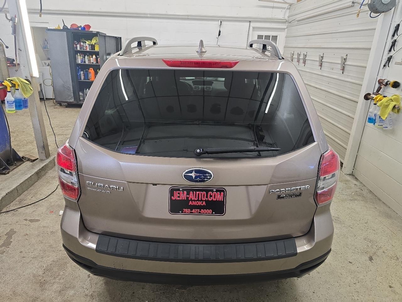 Subaru Forester 2.5i Premium PZEV CVT 2016