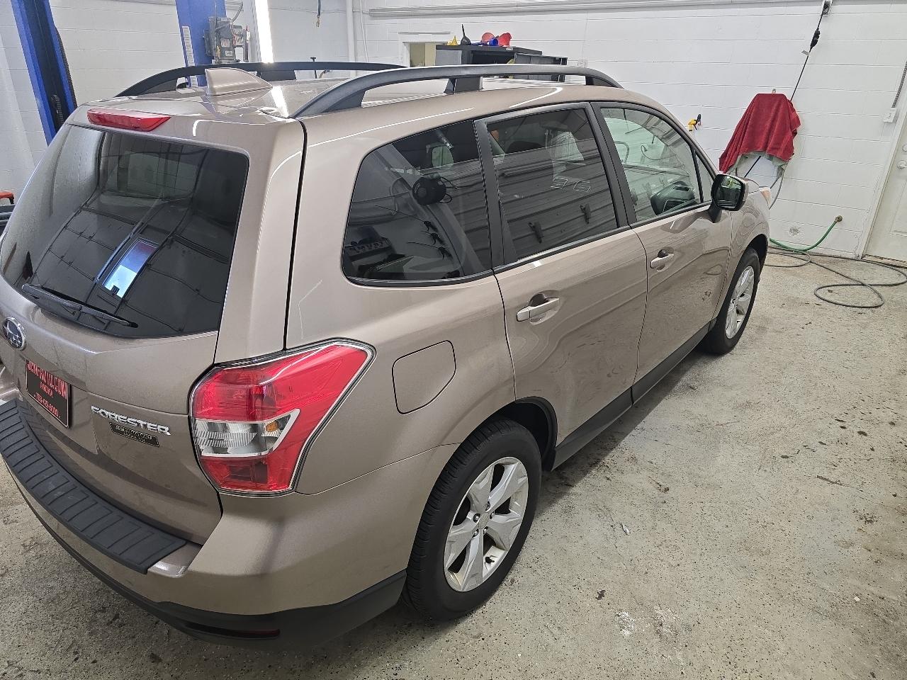 Subaru Forester 2.5i Premium PZEV CVT 2016