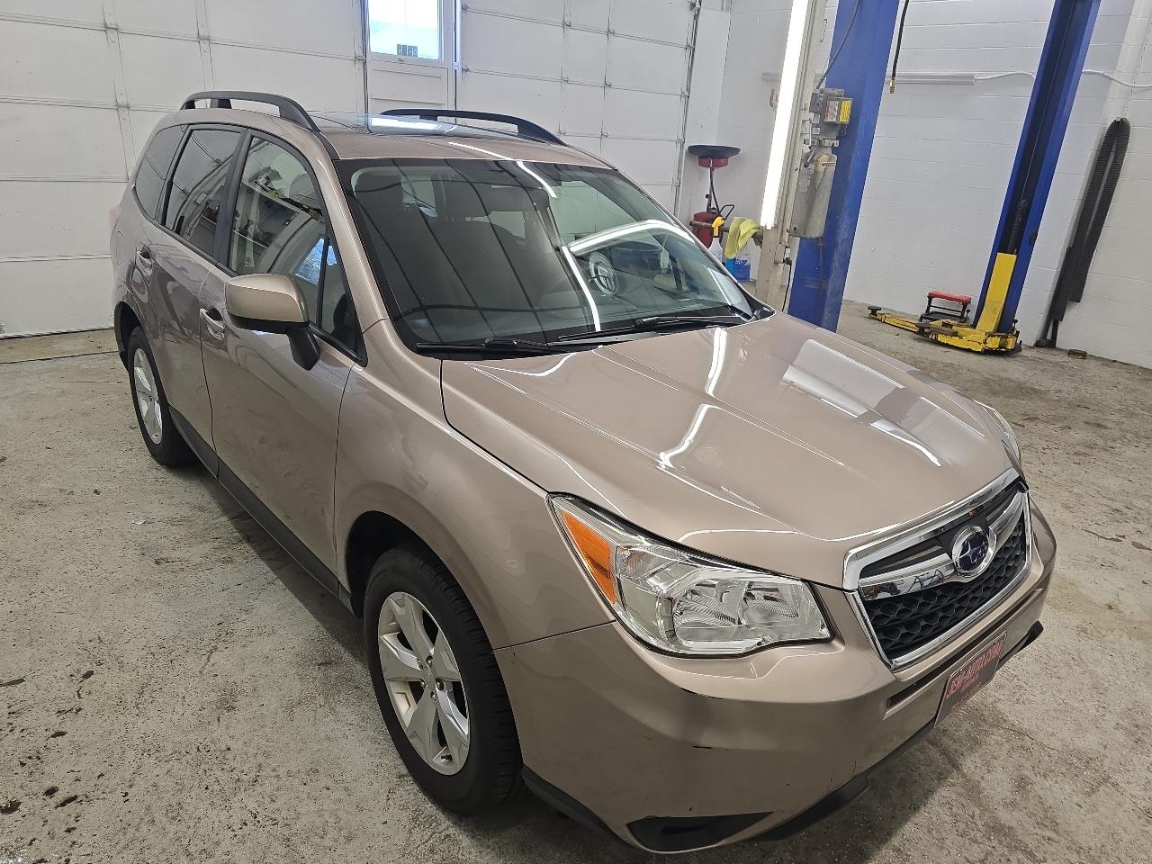 Subaru Forester 2.5i Premium PZEV CVT 2016
