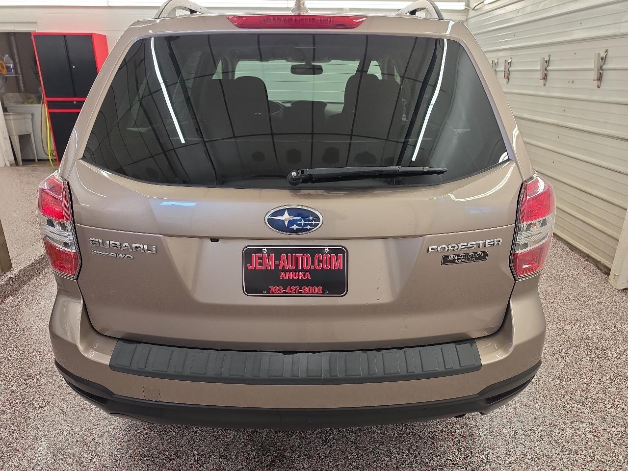 Subaru Forester 2.5i Premium PZEV CVT 2016