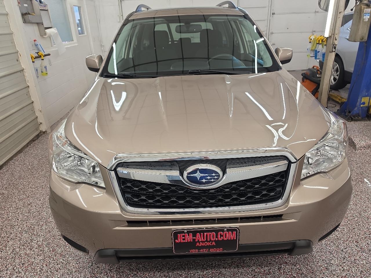 Subaru Forester 2.5i Premium PZEV CVT 2016