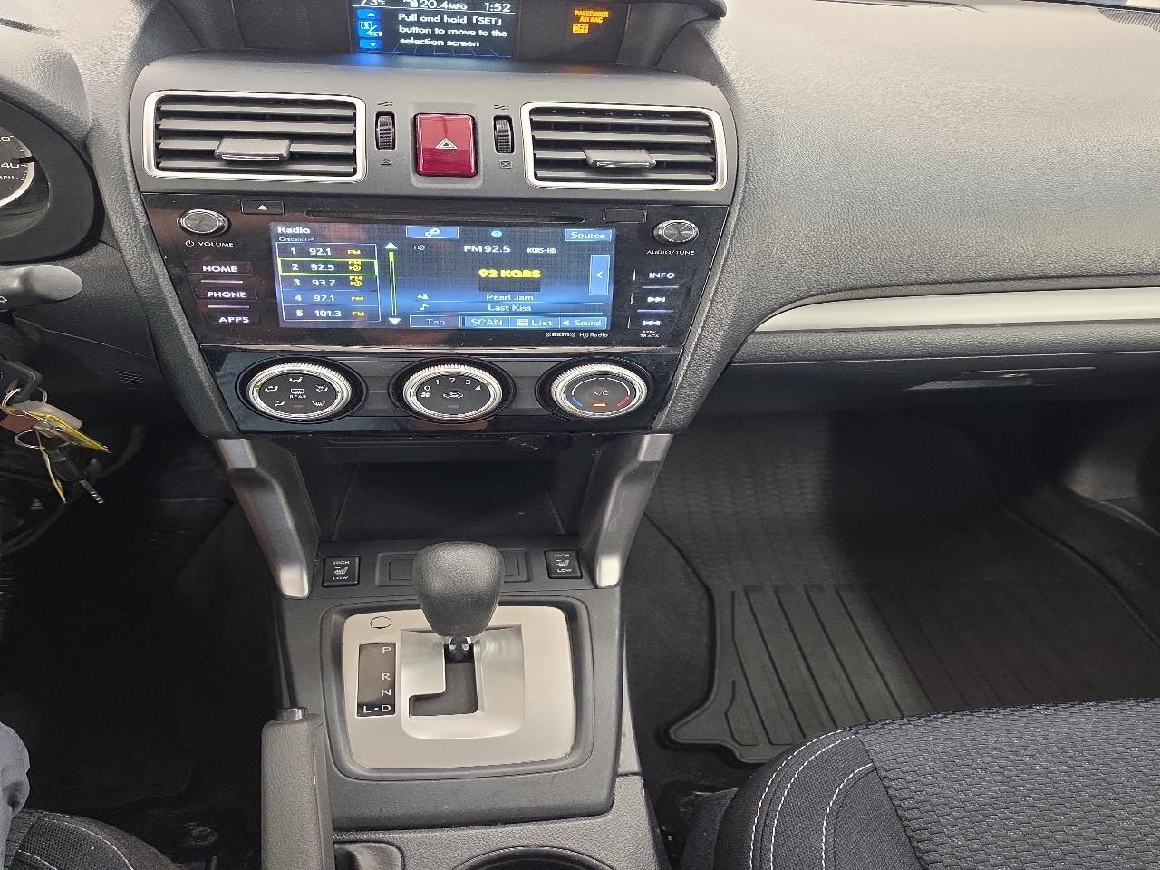 Subaru Forester 2.5i Premium PZEV CVT 2016
