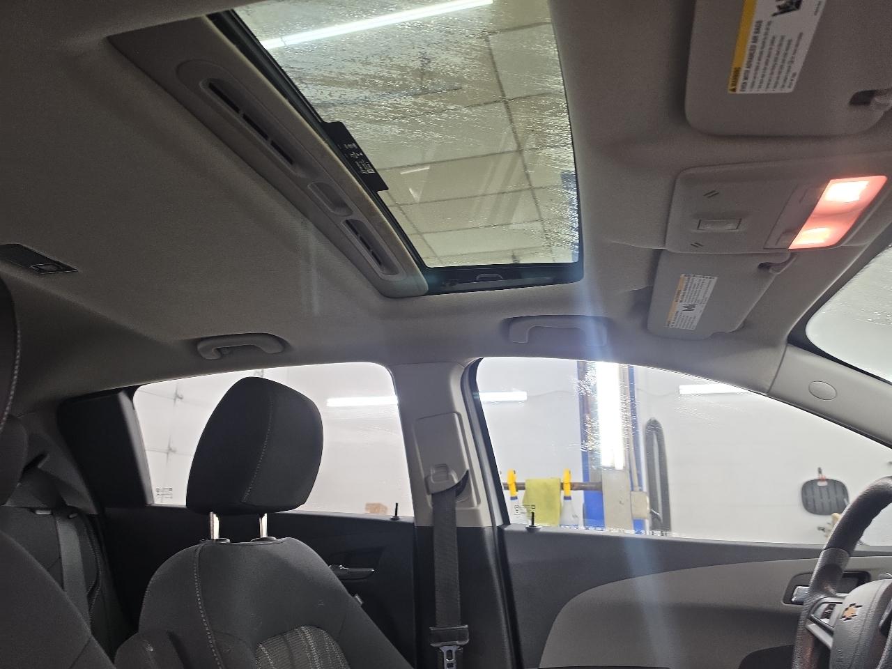 Chevrolet Sonic LT Auto 5-Door 2015