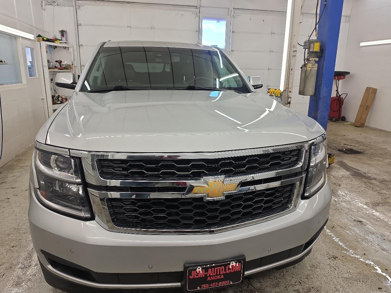 Chevrolet Suburban LT1 1500 4WD 2017