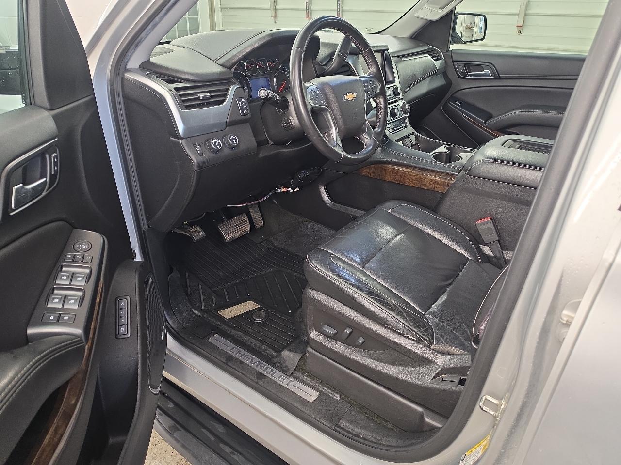 Chevrolet Suburban LT1 1500 4WD 2017