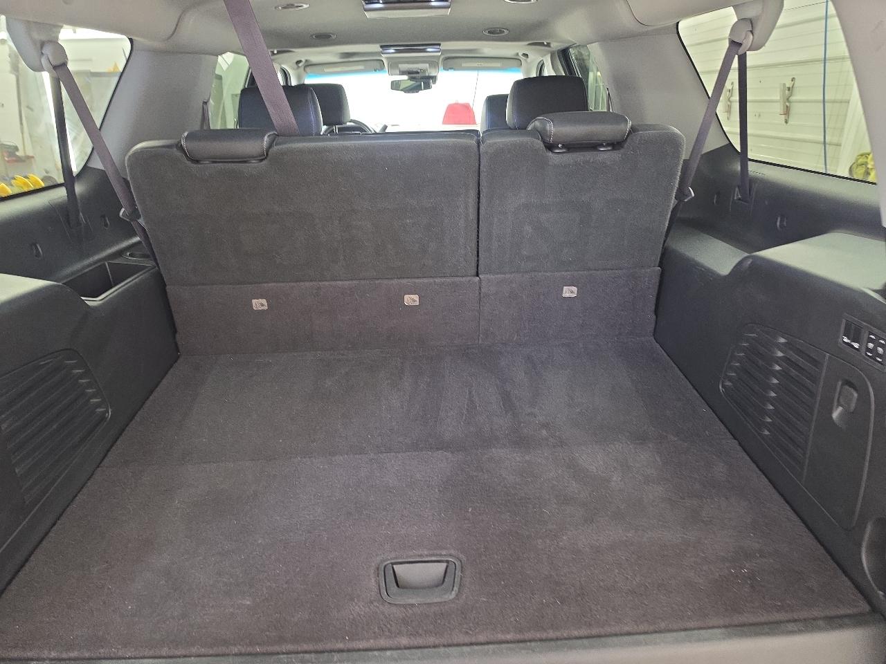 Chevrolet Suburban LT1 1500 4WD 2017