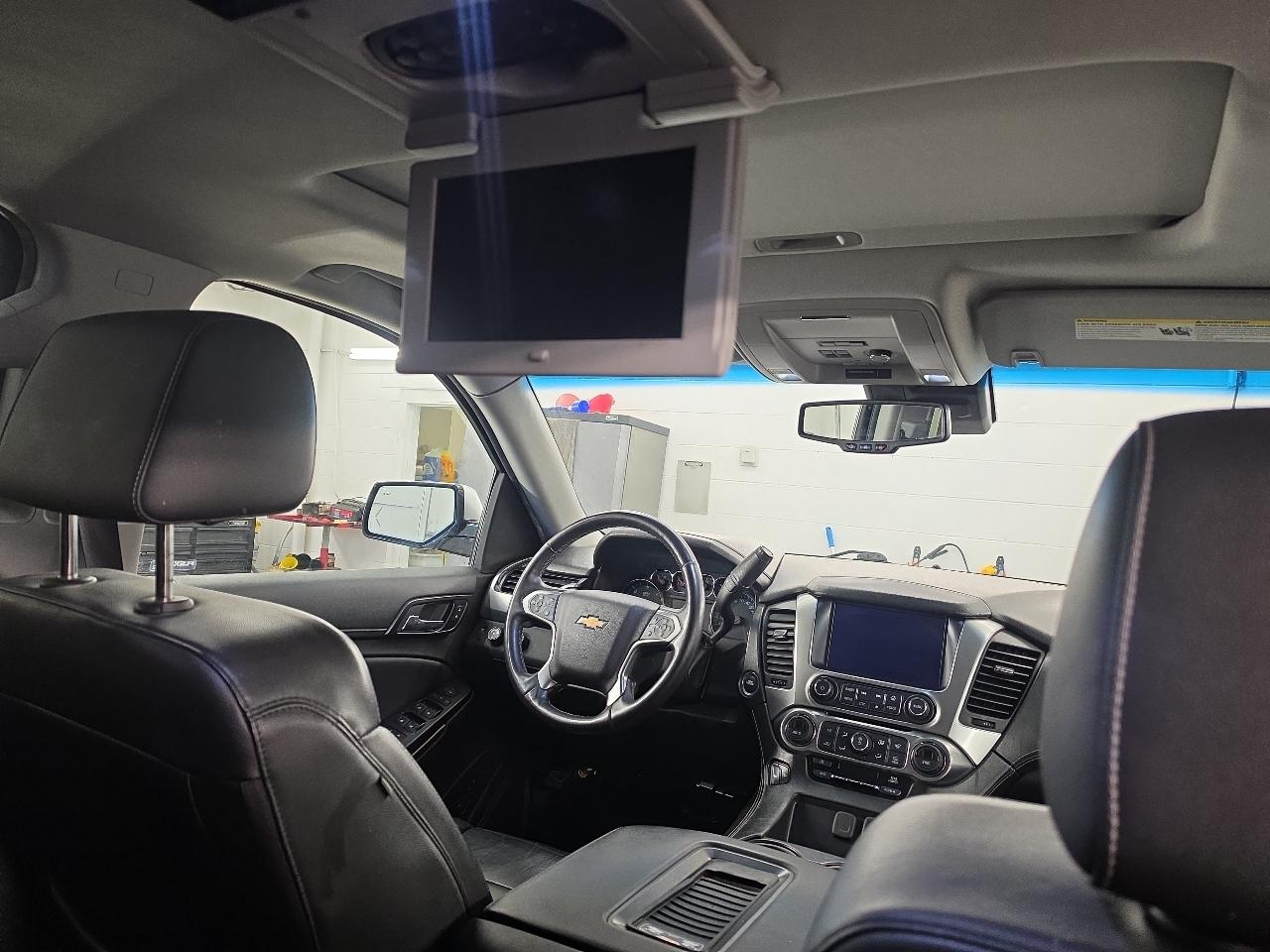 Chevrolet Suburban LT1 1500 4WD 2017