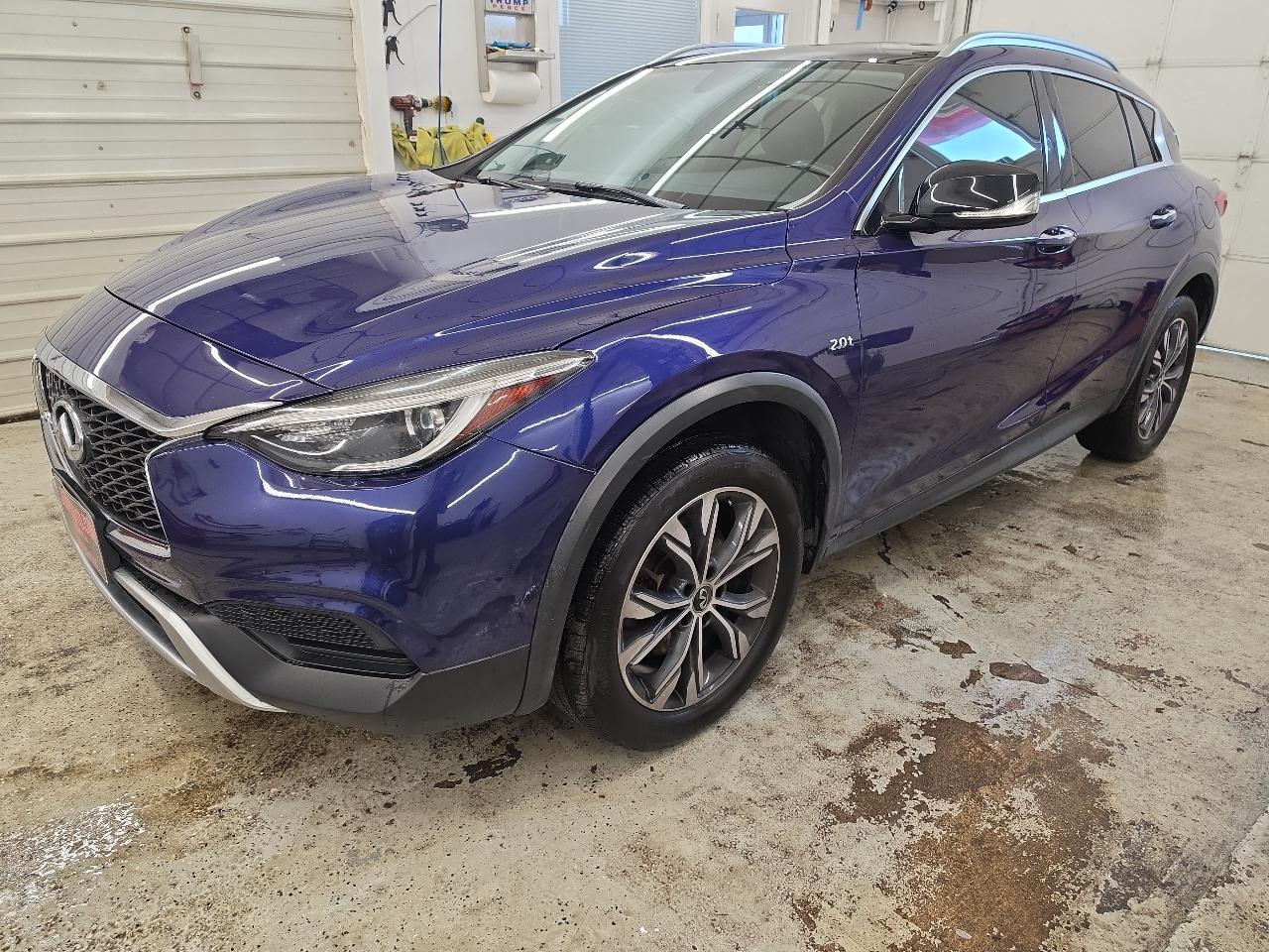 Infiniti QX30 Luxury AWD 2019