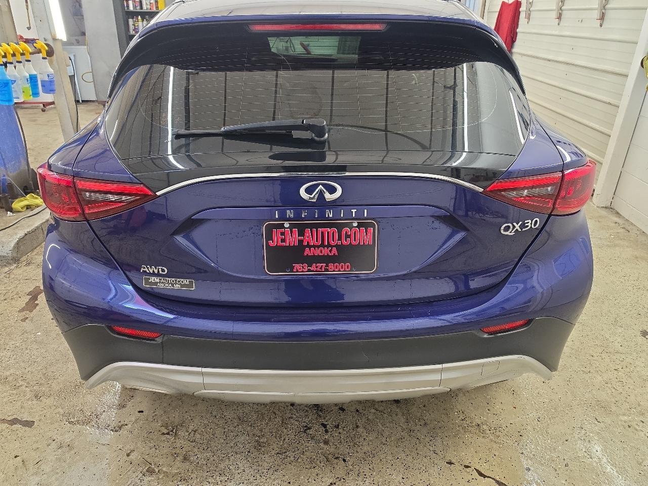 Infiniti QX30 Luxury AWD 2019
