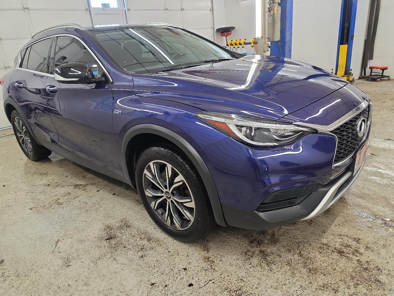 Infiniti QX30 Luxury AWD 2019