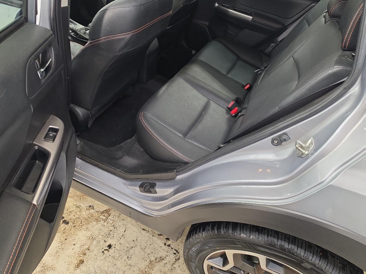 Subaru Crosstrek 2.0i Limited PZEV CVT 2016