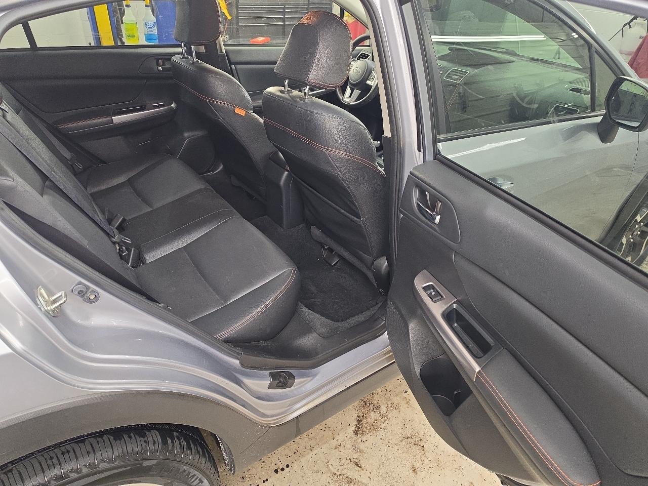 Subaru Crosstrek 2.0i Limited PZEV CVT 2016