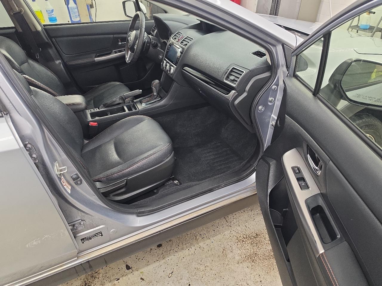 Subaru Crosstrek 2.0i Limited PZEV CVT 2016