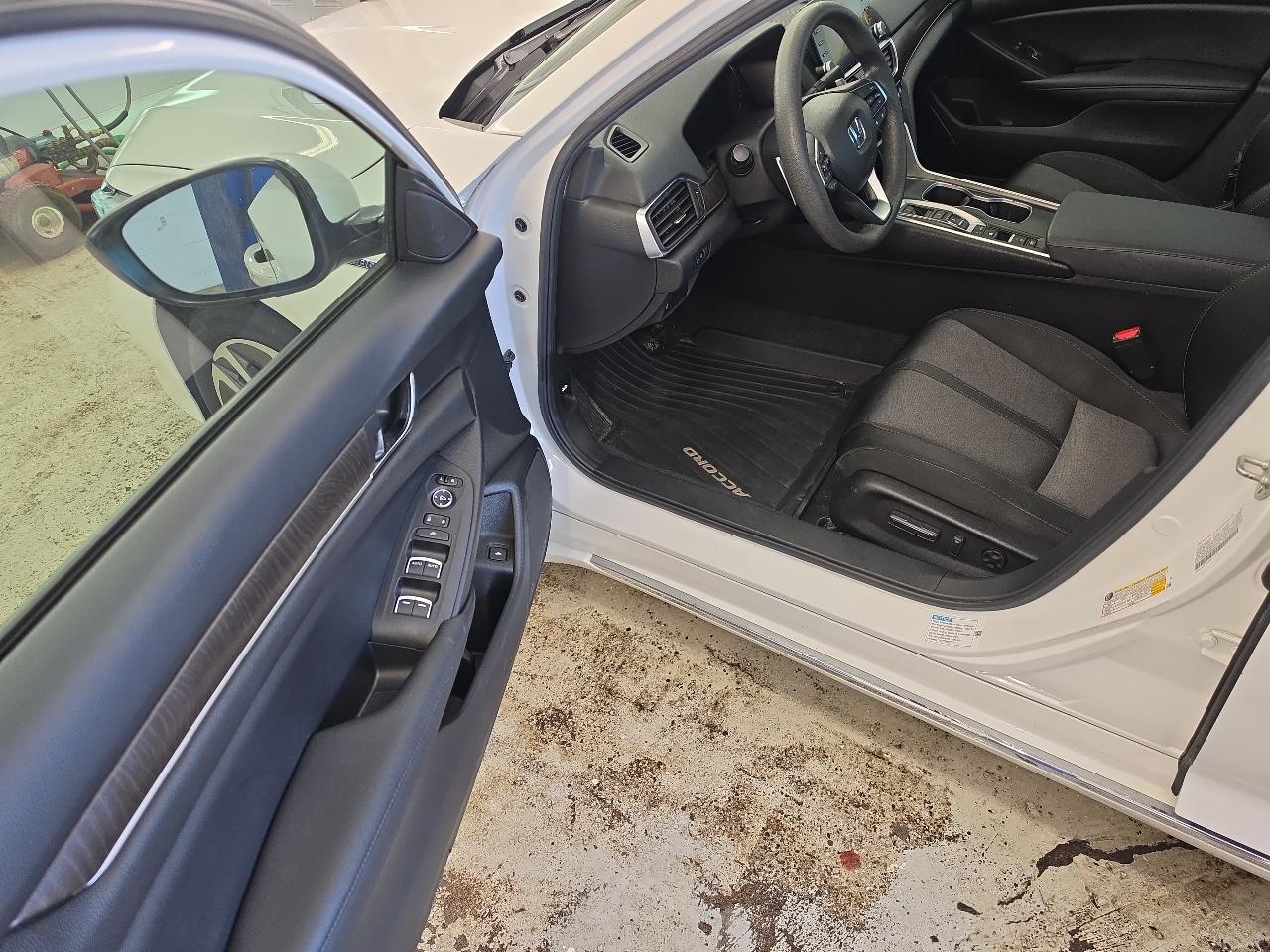 Honda Accord Hybrid EX-L w/Navi 2021