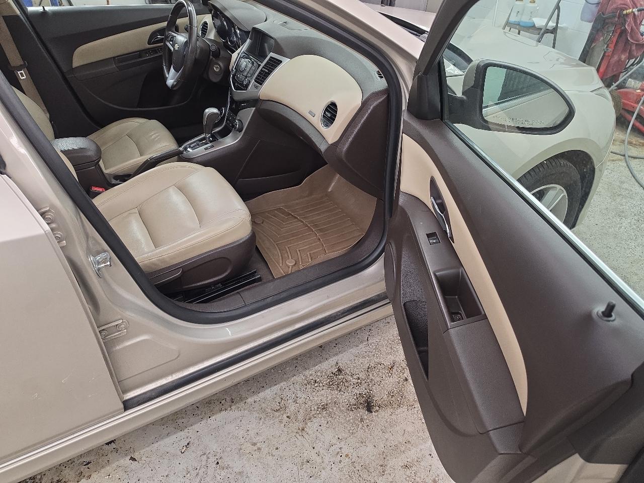 Chevrolet Cruze 2LT Auto 2014