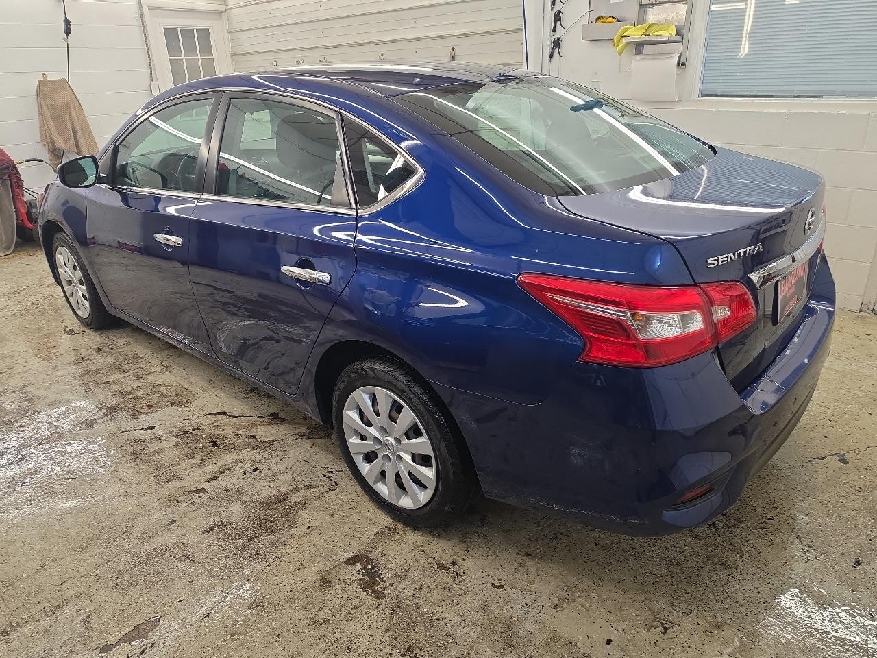Nissan Sentra S CVT 2019