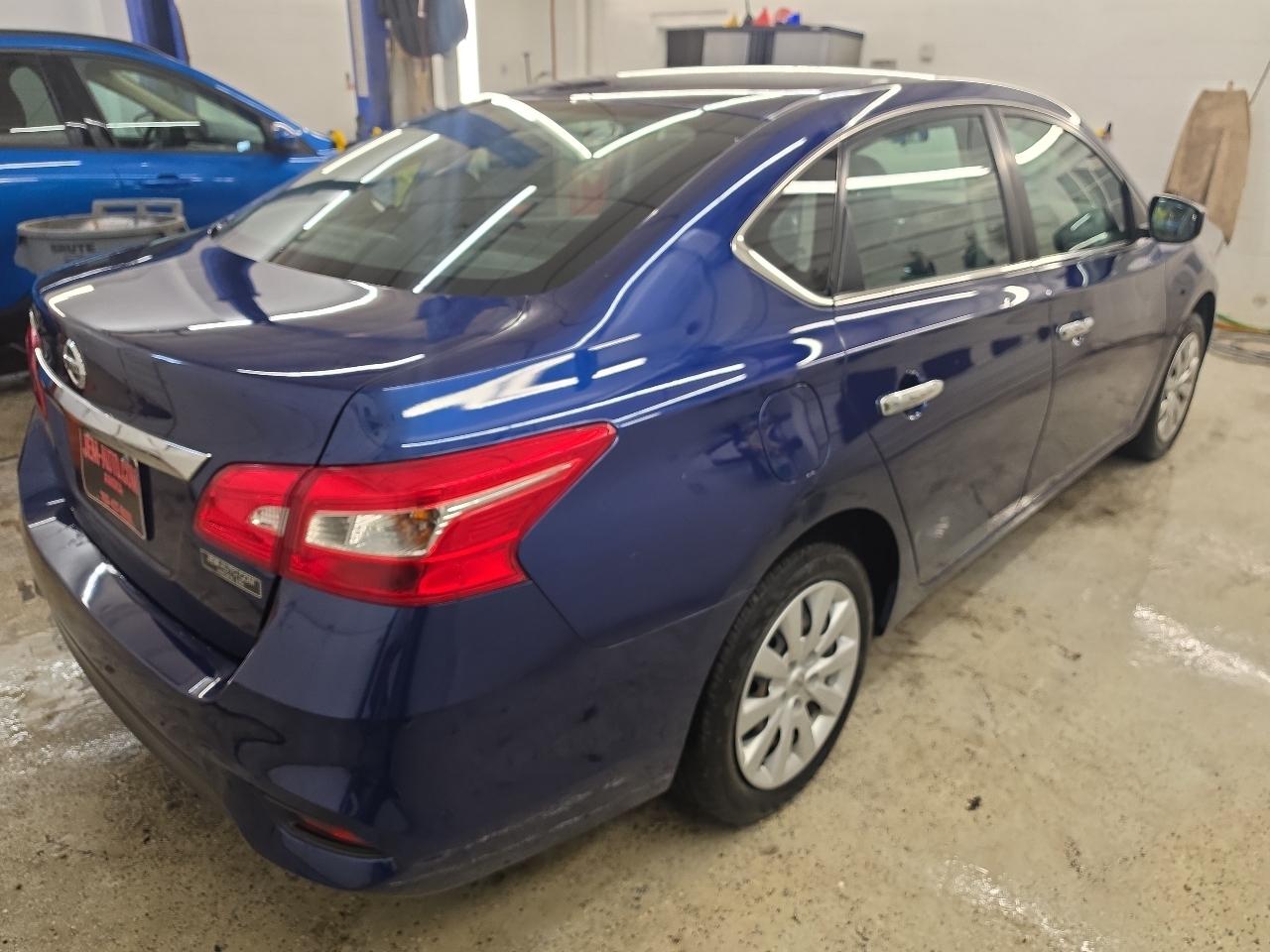 Nissan Sentra S CVT 2019