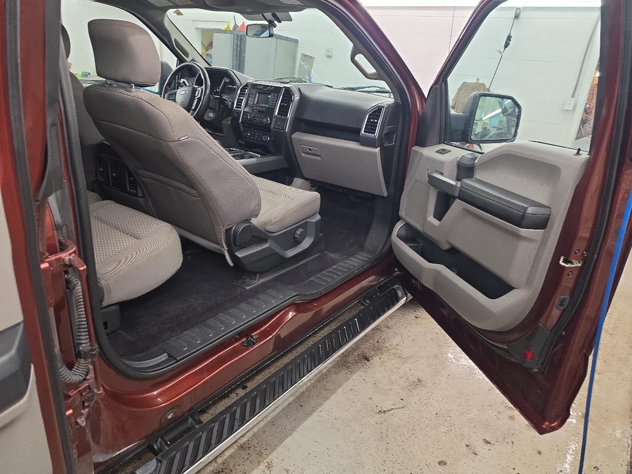 Ford F-150 XLT SuperCab 6.5-ft. Bed 4WD 2015