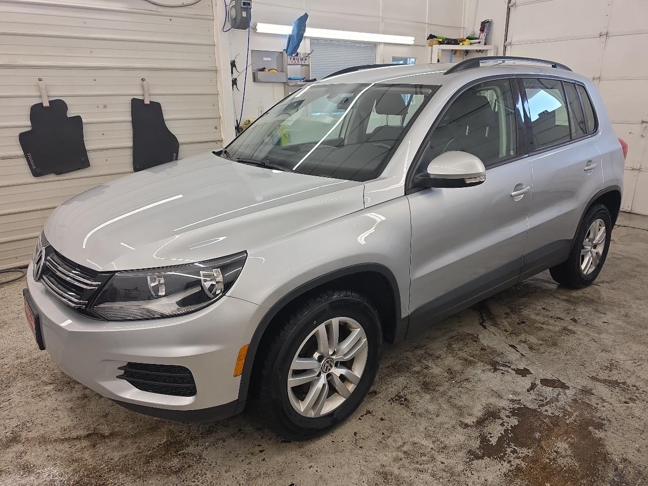 2017 Volkswagen Tiguan 2.0T S 4Motion's photo