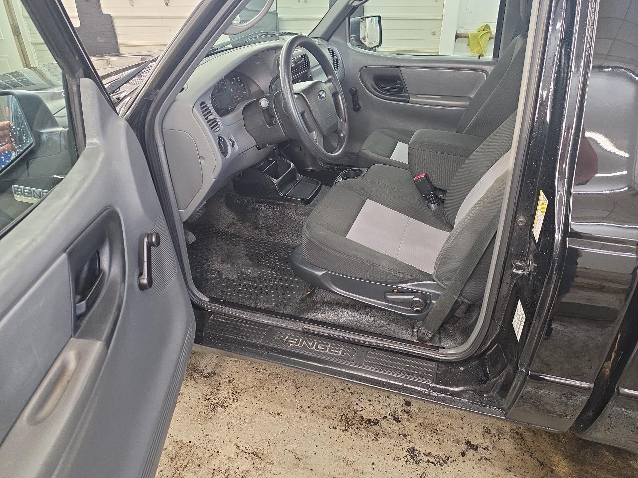 Ford Ranger XL 2WD 2011