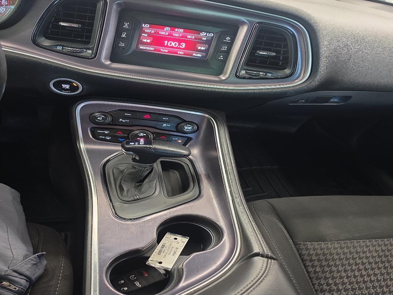Dodge Challenger SXT 2016