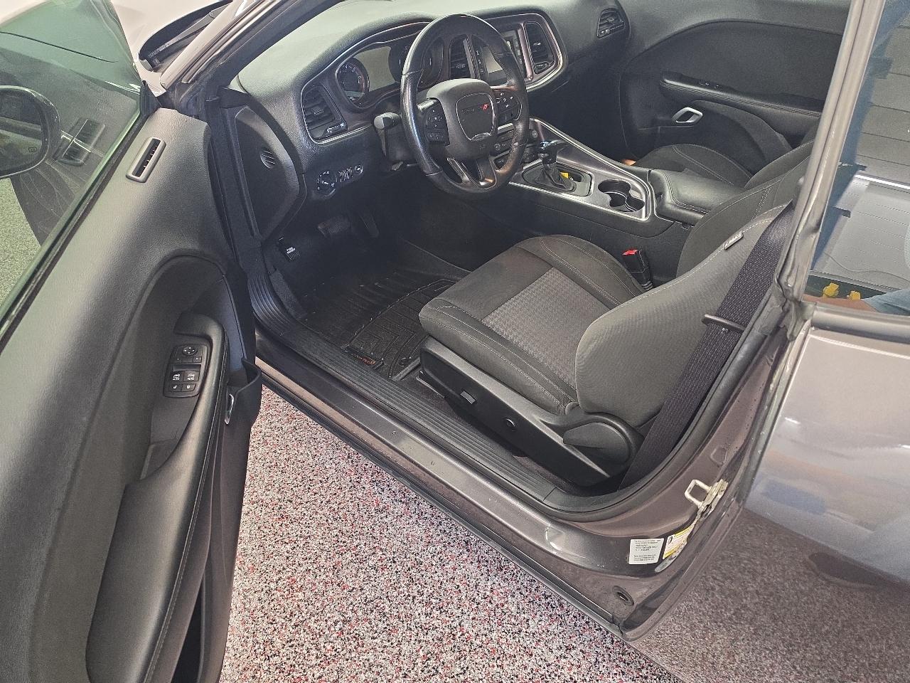 Dodge Challenger SXT 2016