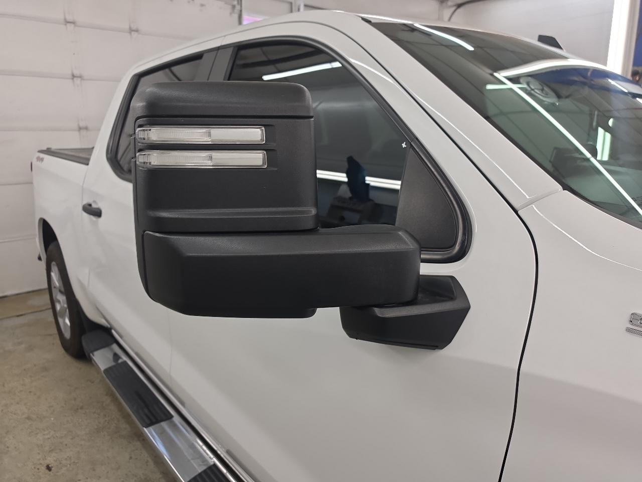 Chevrolet Silverado 1500 Custom Crew Cab Short Box 4WD 2021