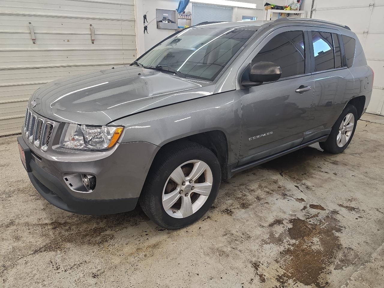 Jeep Compass Sport 4D SUV 4WD 2011