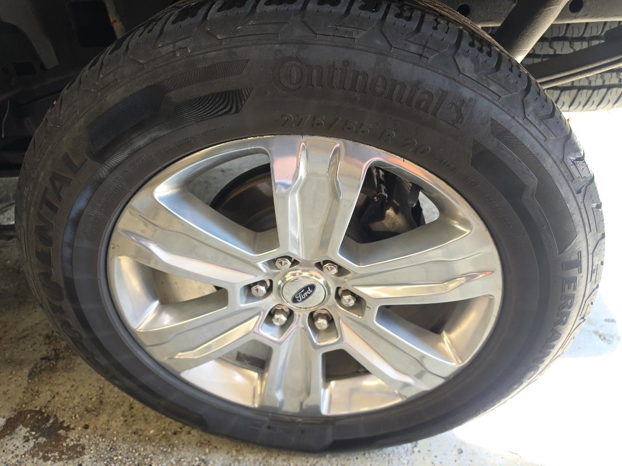 Ford F-150 Platinum SuperCrew 5.5-ft. Bed 4WD 2018