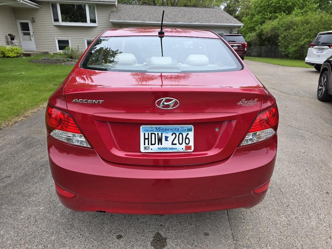 Hyundai Accent GLS 4-Door 2013