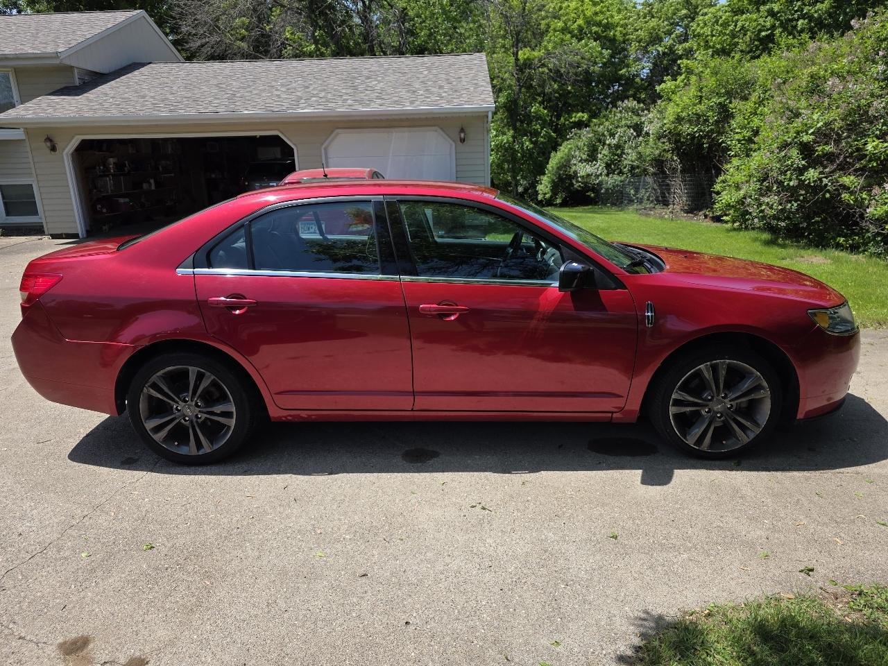 Lincoln MKZ AWD 2012