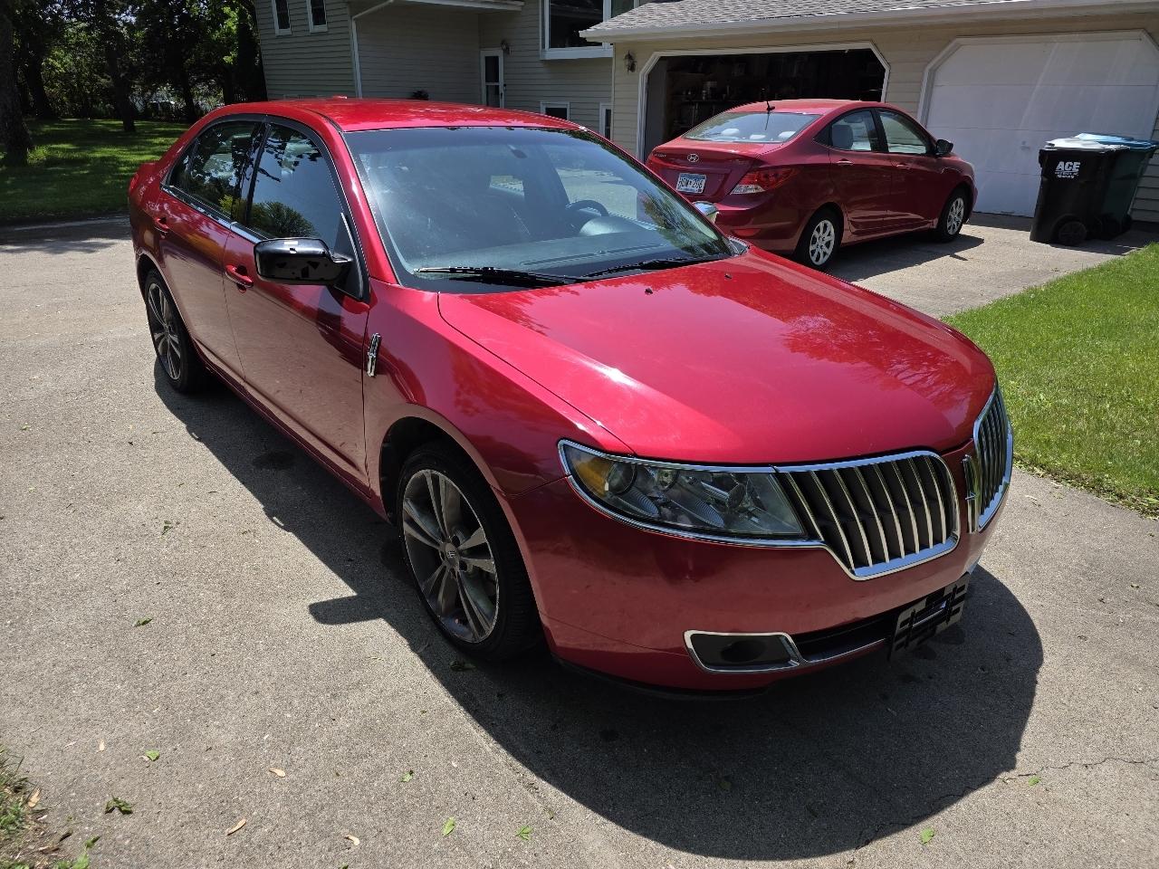Lincoln MKZ AWD 2012