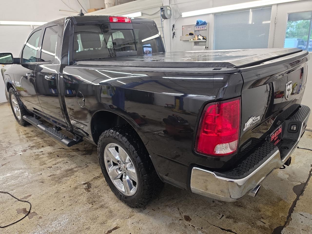 RAM 1500 SLT 2015