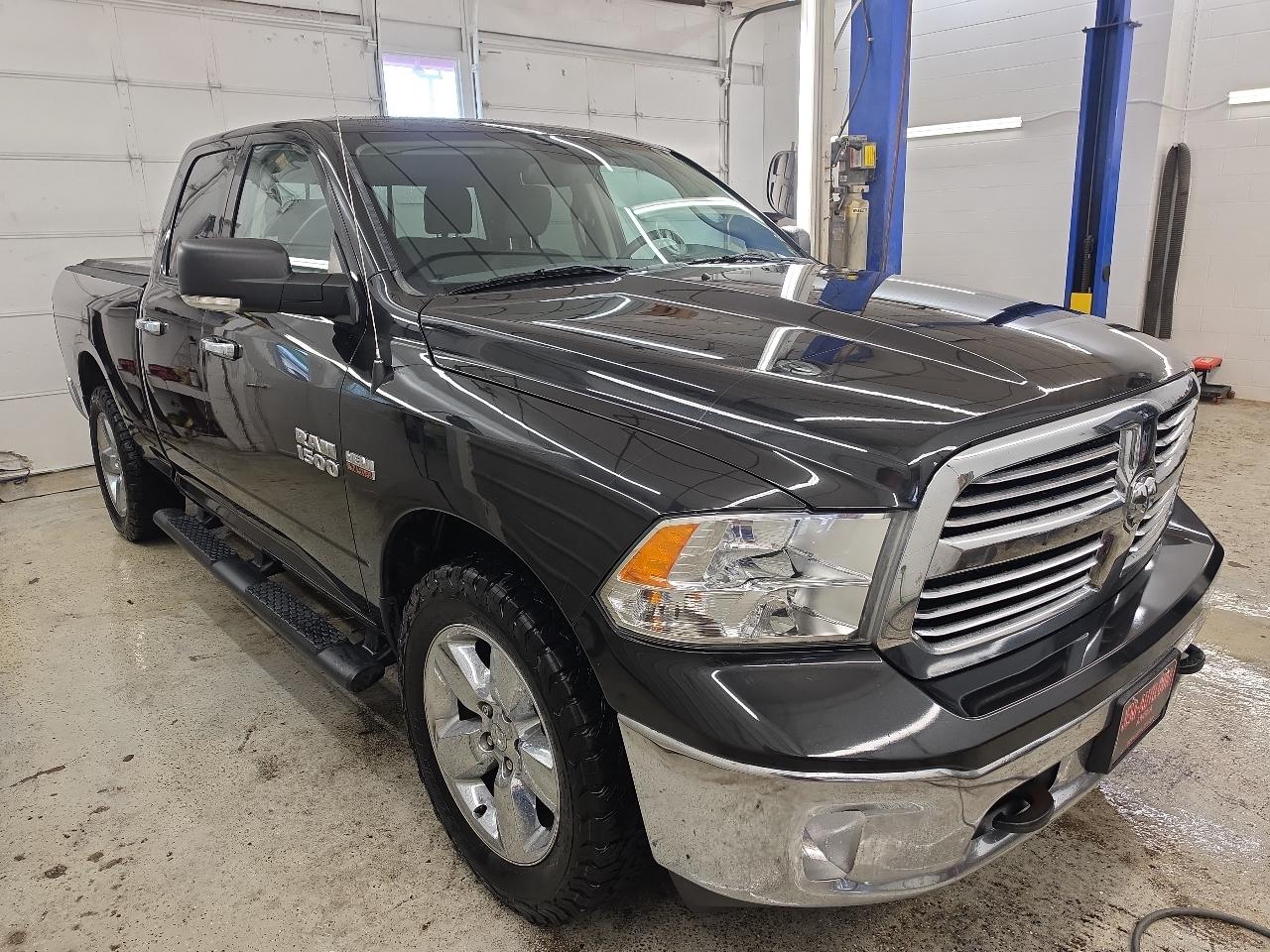 RAM 1500 SLT 2015