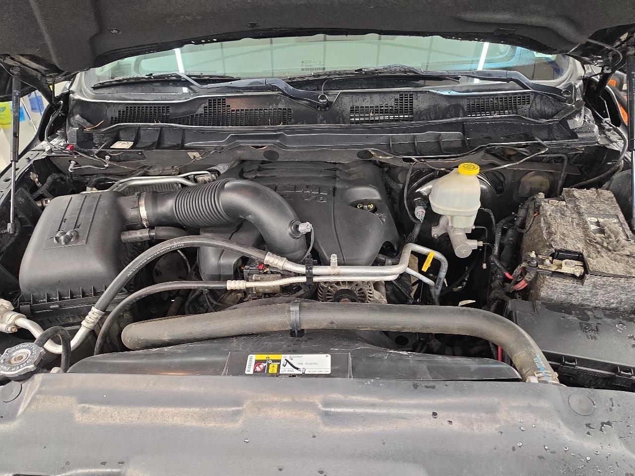 RAM 1500 SLT 2015
