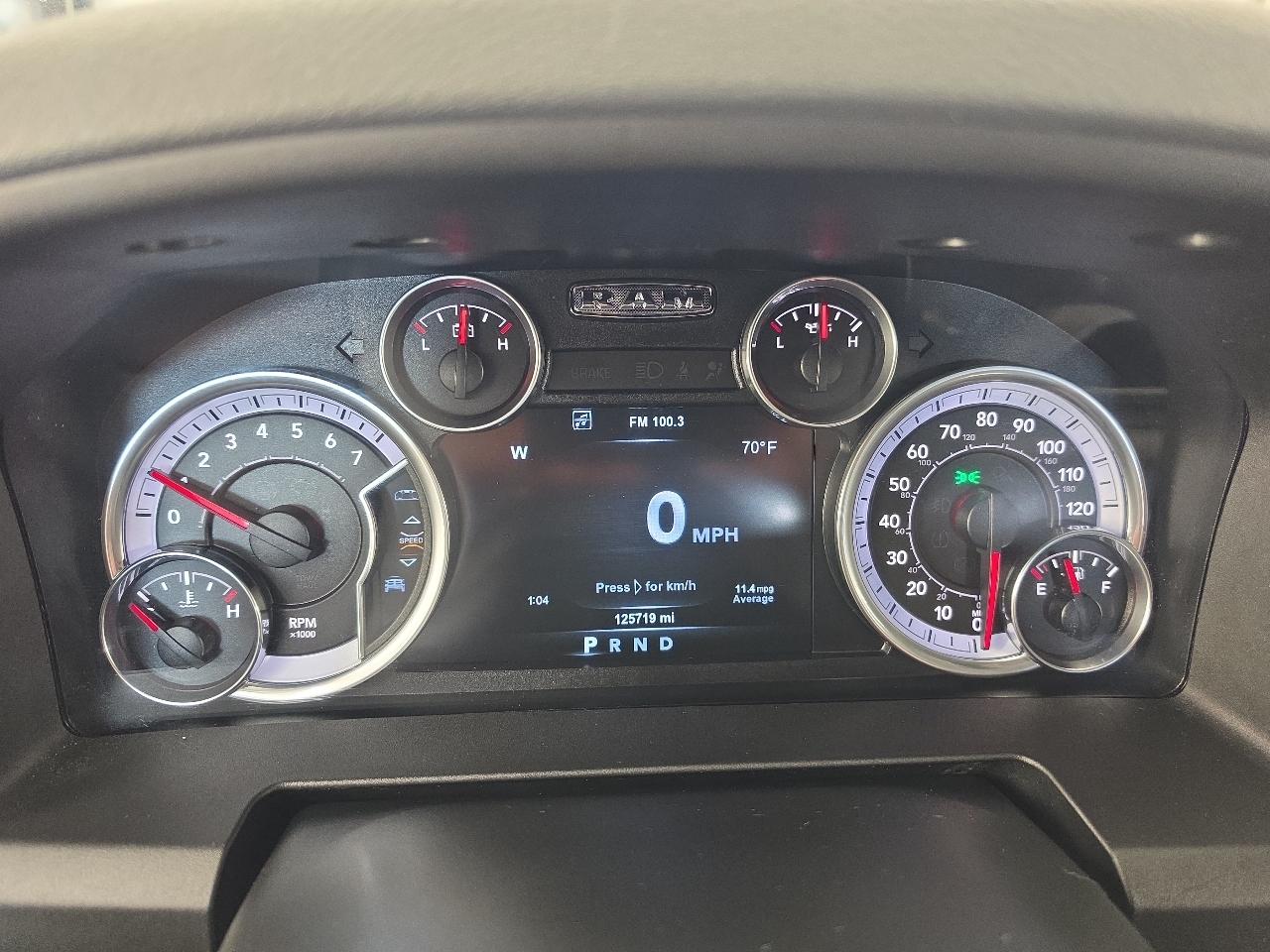 RAM 1500 SLT 2015