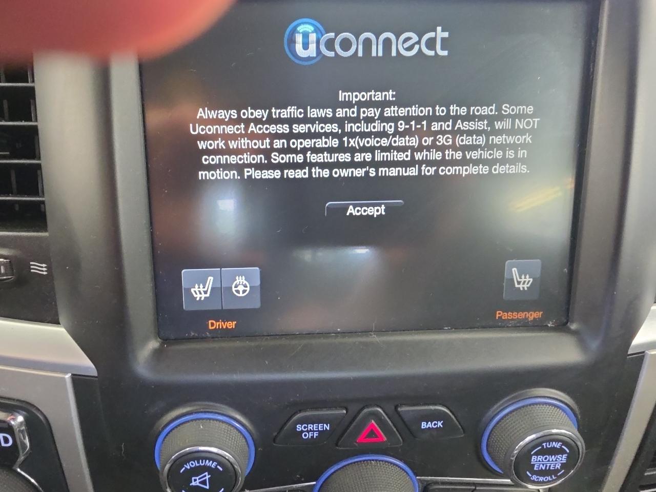 RAM 1500 SLT 2015