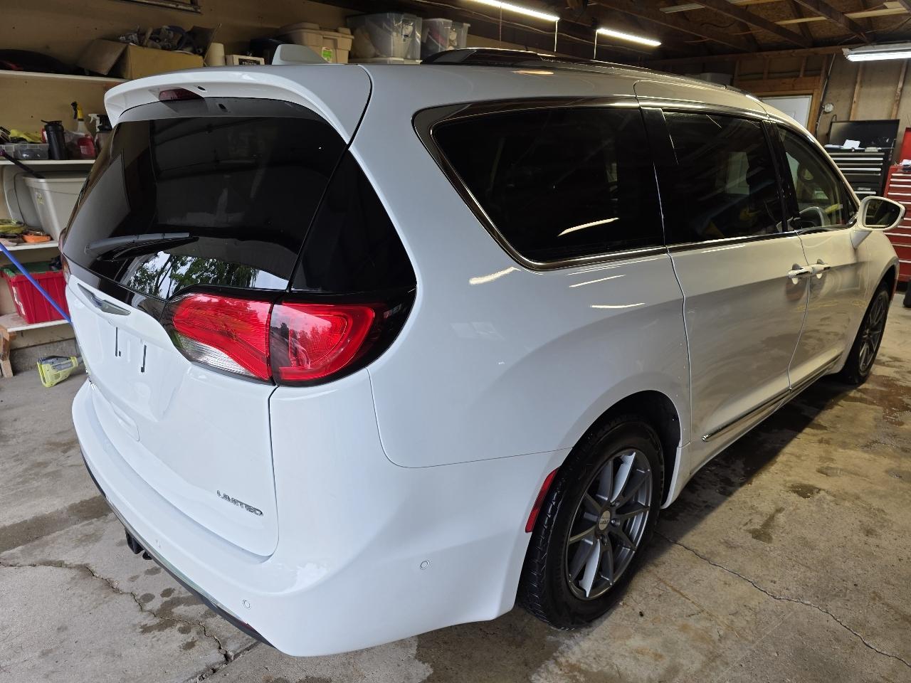 Chrysler Pacifica Limited 2018