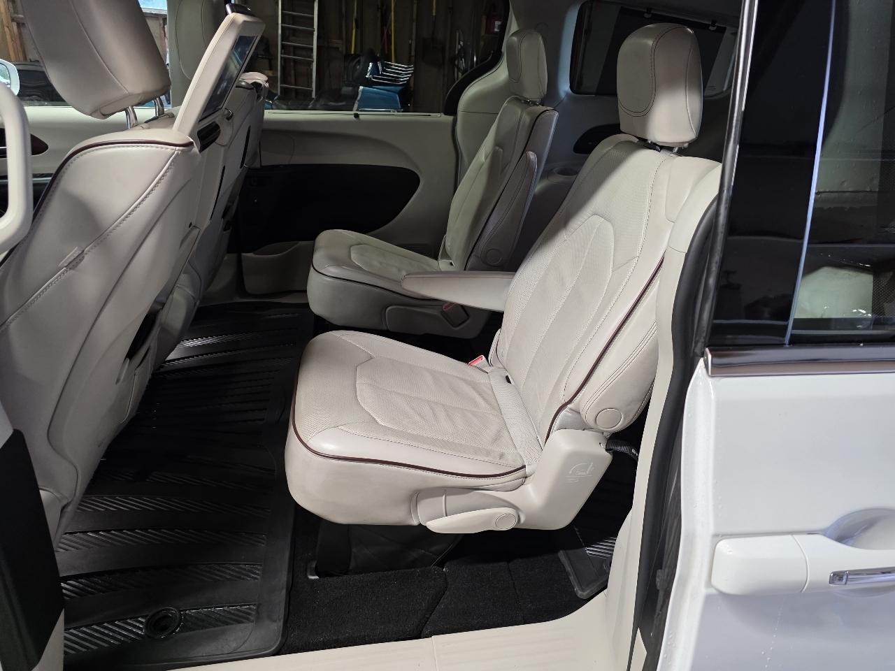 Chrysler Pacifica Limited 2018